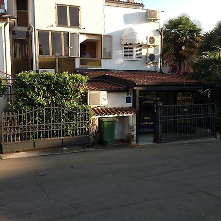Apartments Oliva Porec Luaran gambar